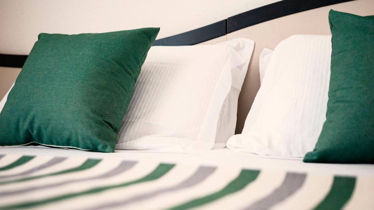 Miio Hotel Сан Винченцо Екстериор снимка